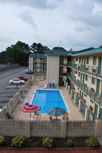 Bama Inn Huntsville Exterior photo